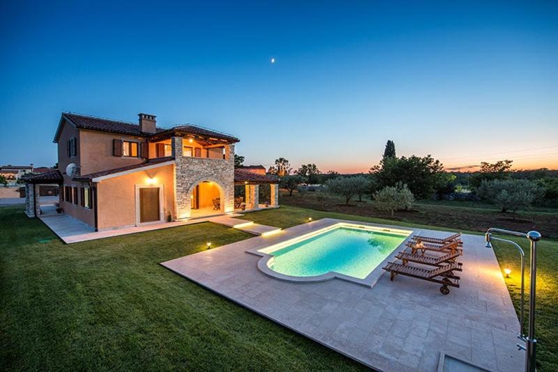 Villa Oliveta By Istrialux Filipana Exterior photo