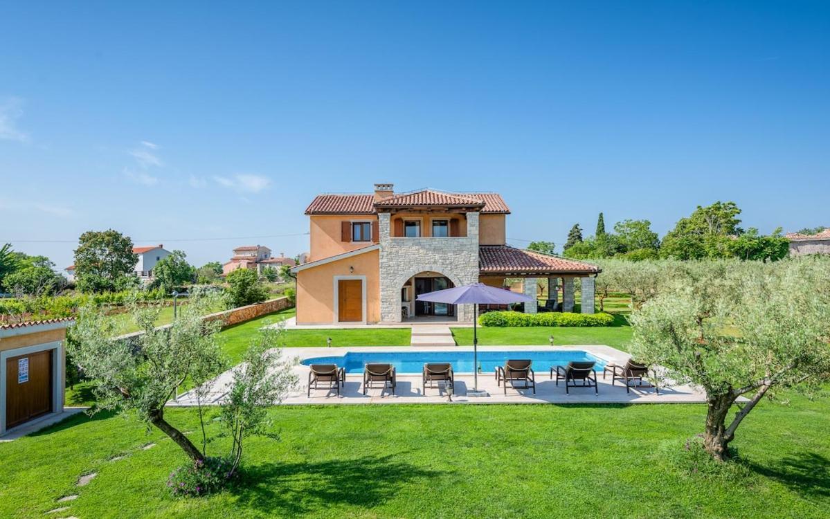 Villa Oliveta By Istrialux Filipana Exterior photo